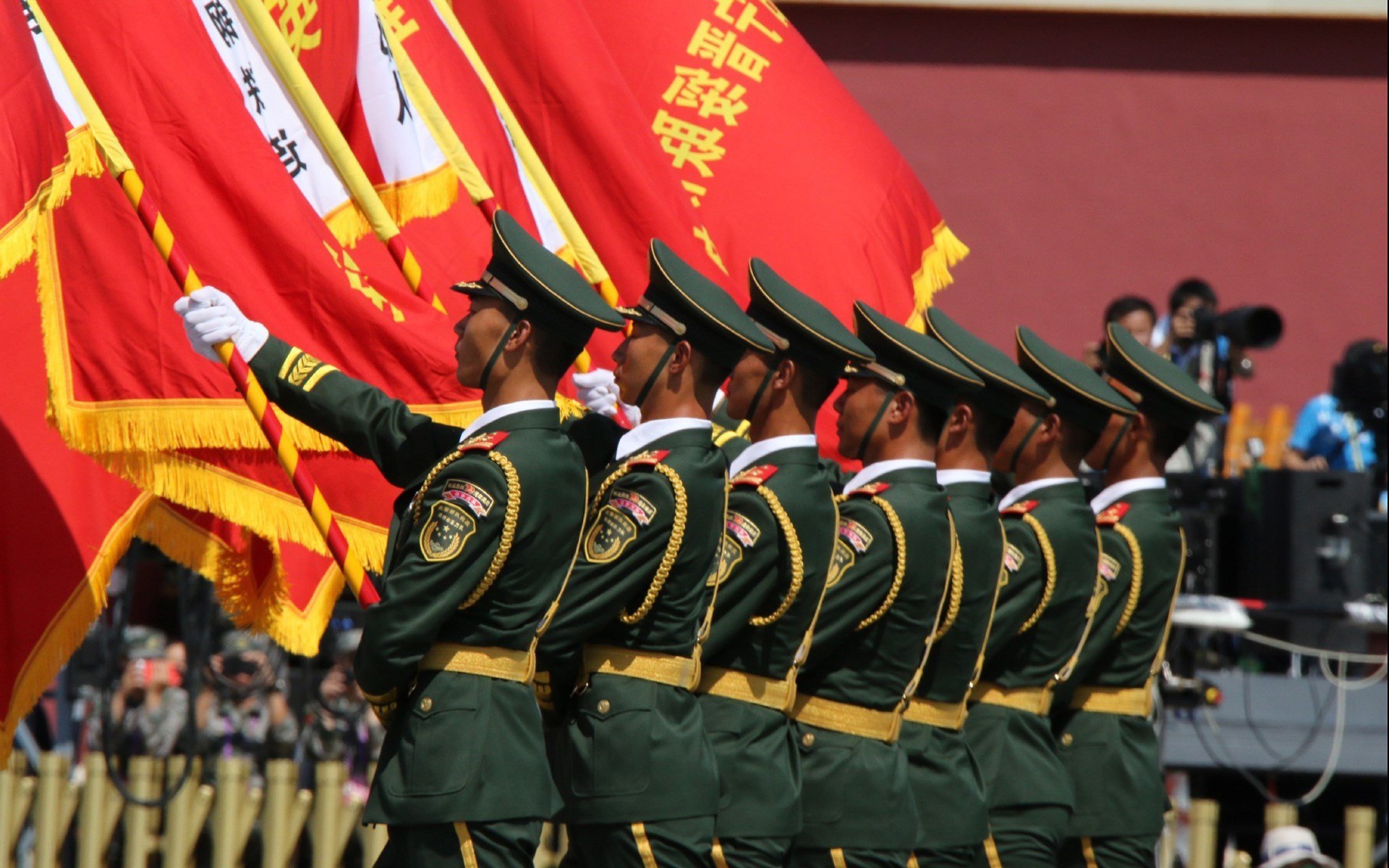 阿克光芒四射,瑞士对阵马里比赛中彻底打爆防线